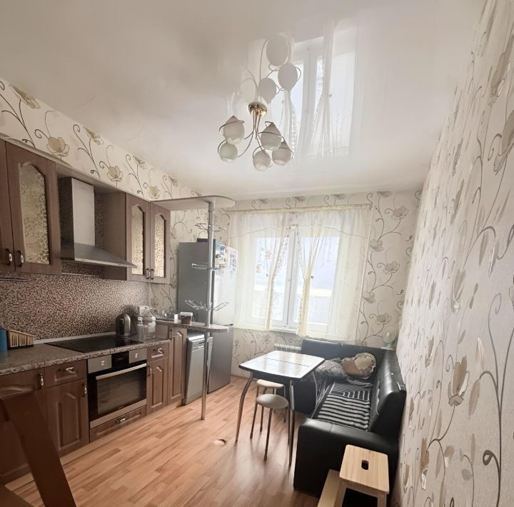 квартира г Сургут пр-кт Пролетарский 35 30-й фото 1