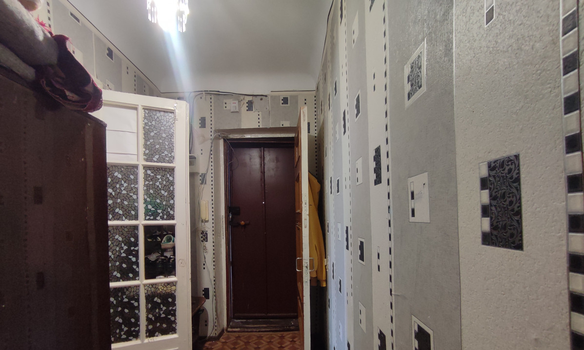 квартира г Волгоград р-н Тракторозаводский ул им. Дзержинского 15 фото 1