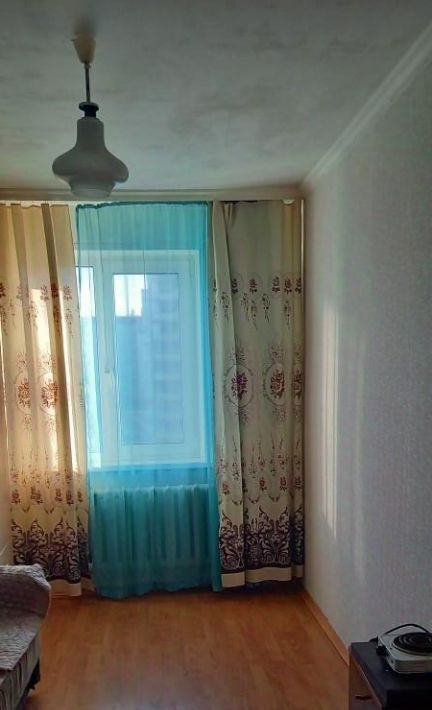 комната г Красноярск р-н Кировский ул Корнетова 4 фото 2