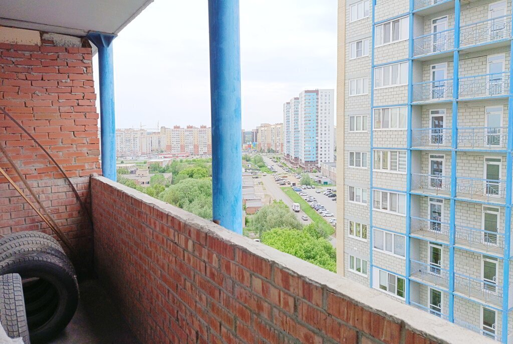 квартира г Омск б-р М.М.Кузьмина 9 фото 4