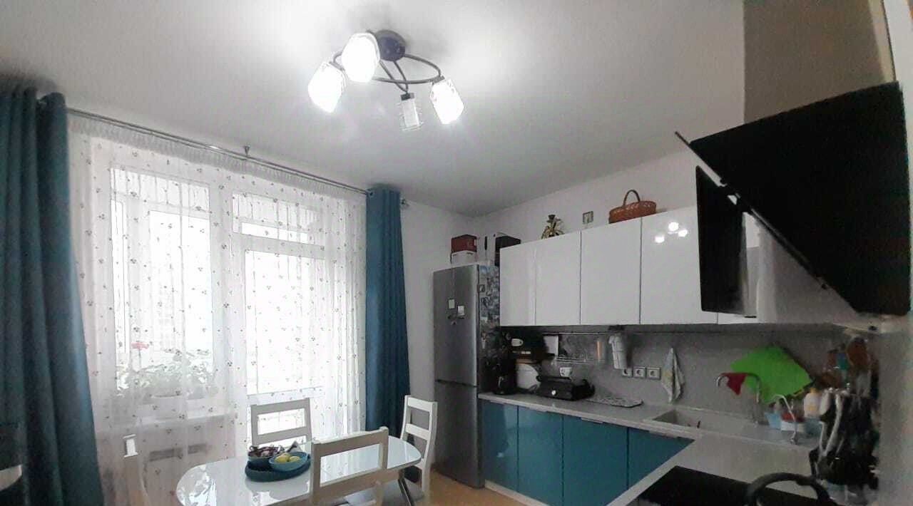 комната г Екатеринбург Чкаловская ул Николая Островского 7 фото 1