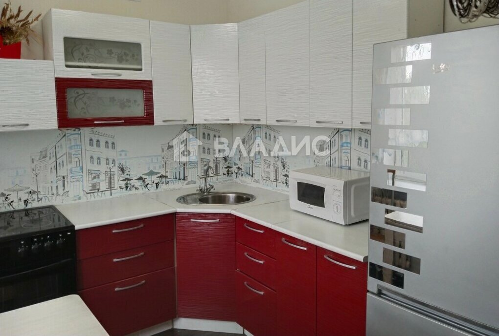 квартира г Тобольск мкр 4 9 фото 3