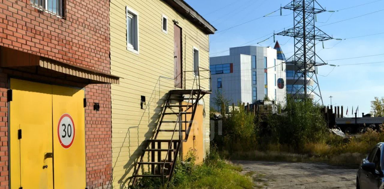 гараж г Ханты-Мансийск ул Сирина 76 фото 4