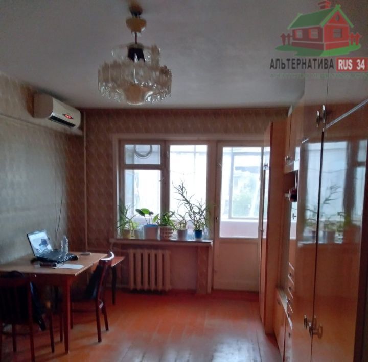 квартира г Волгоград р-н Тракторозаводский ул им. Жолудева 13 фото 1