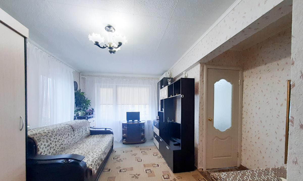 квартира г Волгоград р-н Тракторозаводский ул им. Дзержинского 41 фото 1