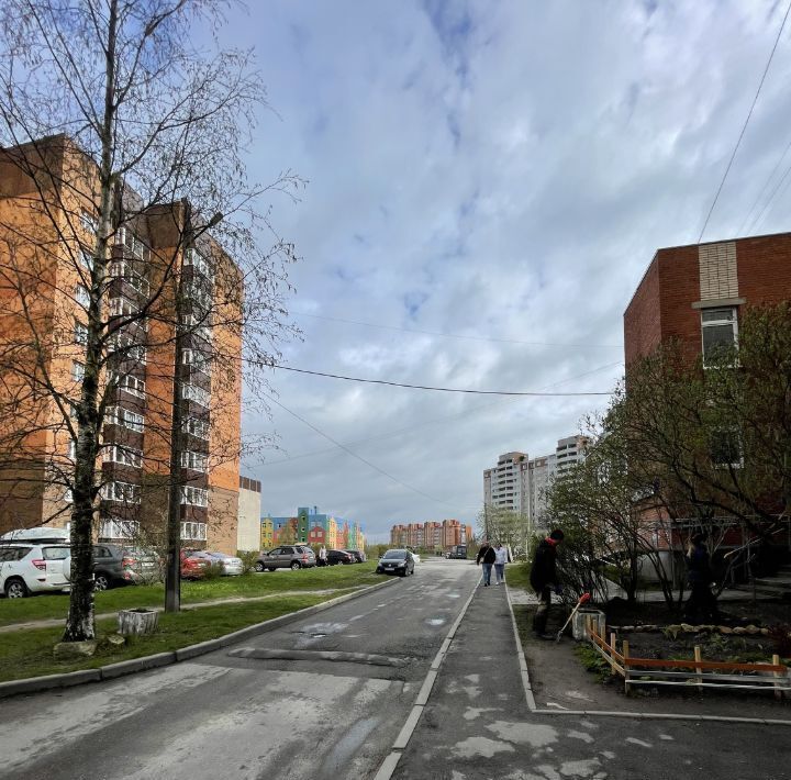 квартира р-н Гатчинский г Гатчина ул Авиатриссы Зверевой 20к/2 фото 1