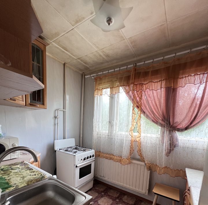 комната г Санкт-Петербург метро Пионерская б-р Серебристый 22к/1 фото 3
