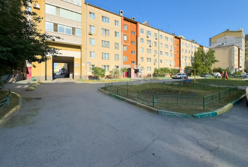 квартира г Тюмень ул Домостроителей 16к/3 фото 23