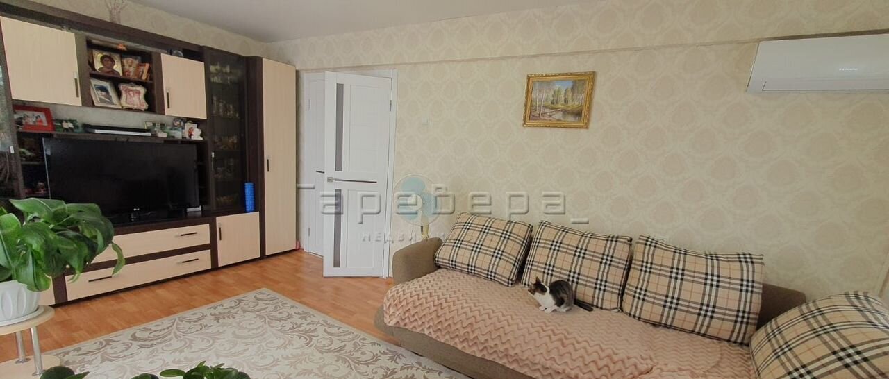 квартира г Красноярск р-н Железнодорожный ул Толстого 43а фото 1