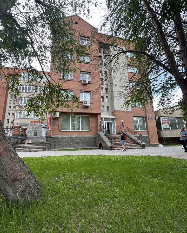 свободного назначения г Новосибирск р-н Дзержинский Берёзовая роща пр-кт Дзержинского 14/3 фото 1