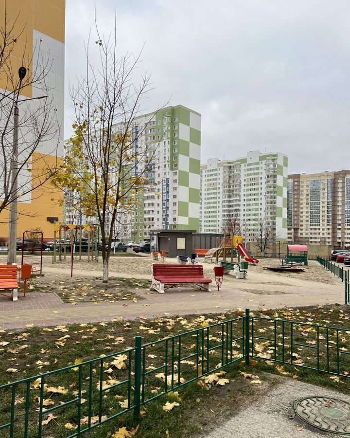 квартира г Курск р-н Центральный пр-кт Анатолия Дериглазова 7 микрорайон «Северный» фото 3