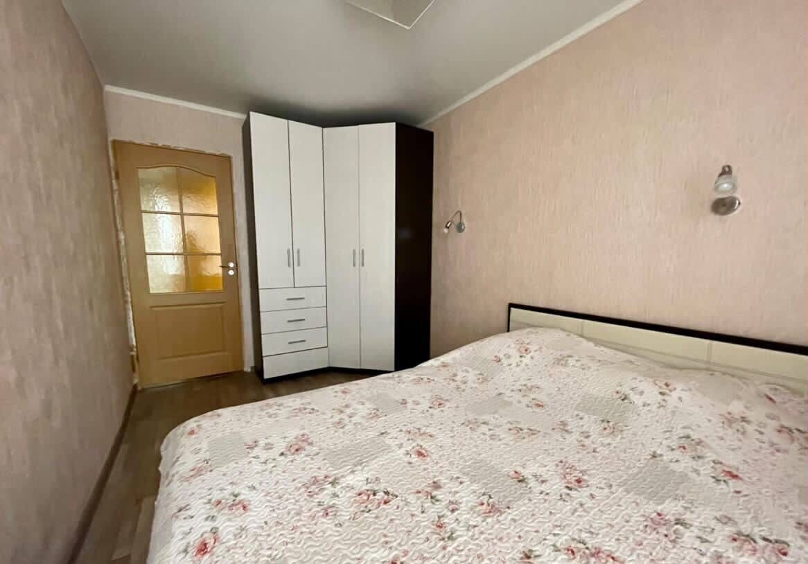 квартира г Тольятти р-н Автозаводский 10-й квартал б-р Луначарского 6 фото 4