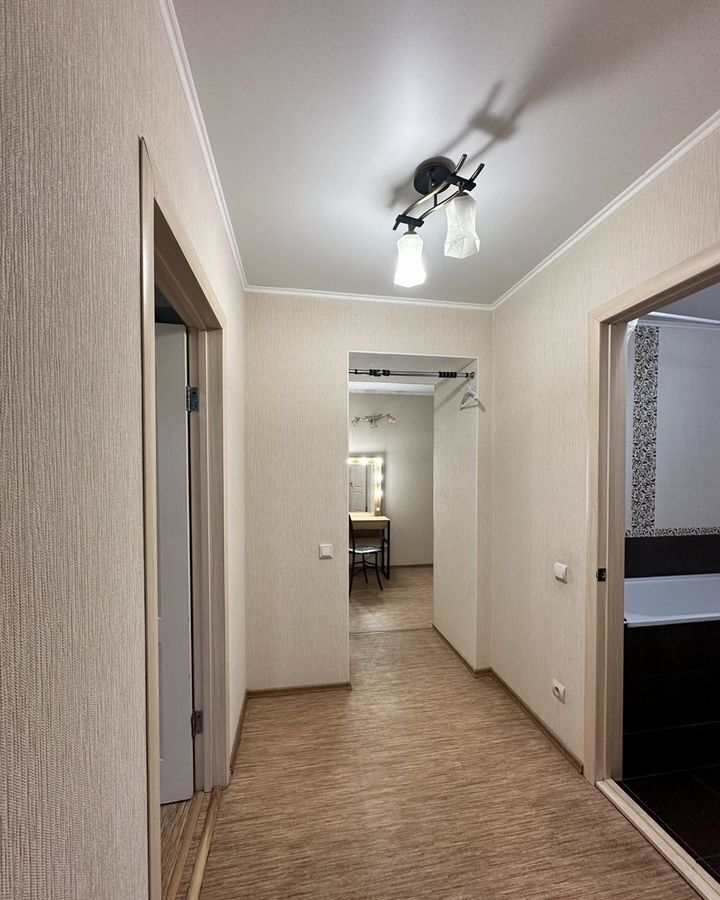 квартира г Саратов р-н Кировский ул им Чапаева В.И. 128/130 фото 6