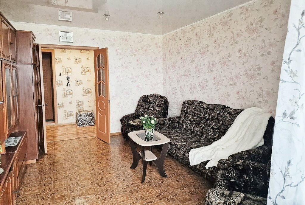квартира г Яровое квартал В, 5 фото 2