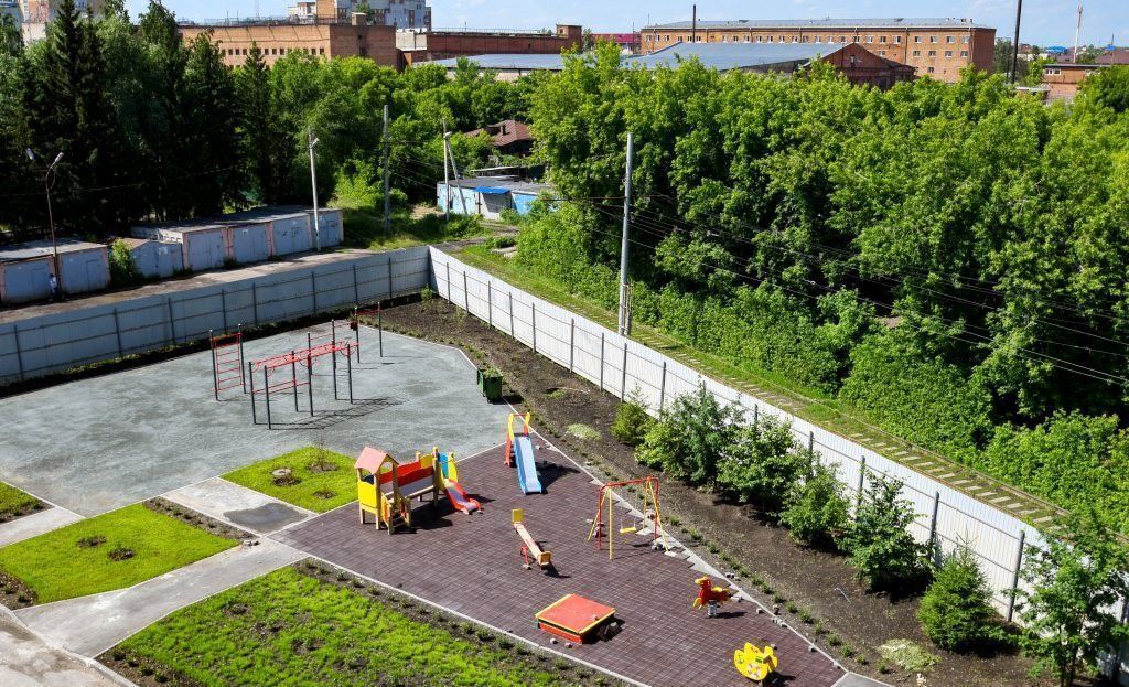 квартира г Омск р-н Центральный ул Октябрьская 87 фото 6