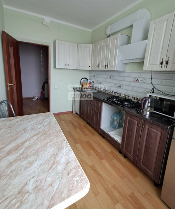 квартира г Астрахань ул Бабаевского 1к/7 фото 2