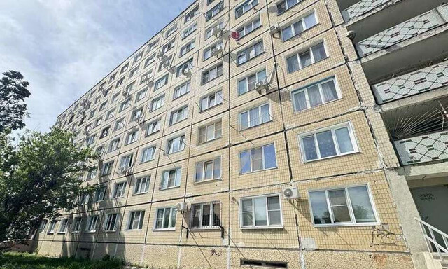 м-н, Молодогвардеец, 2 фото