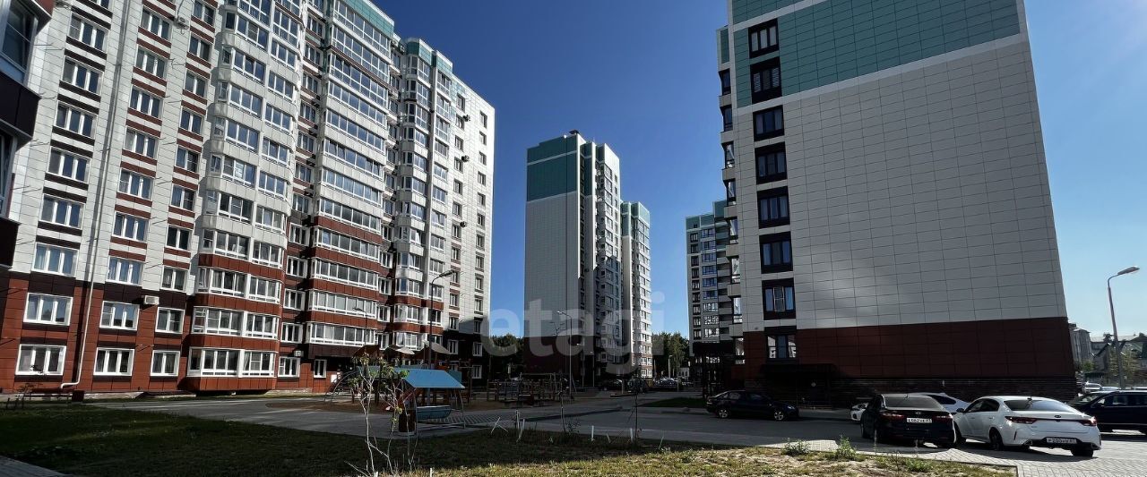 квартира г Смоленск р-н Промышленный ул Александра Степанова 12 фото 3