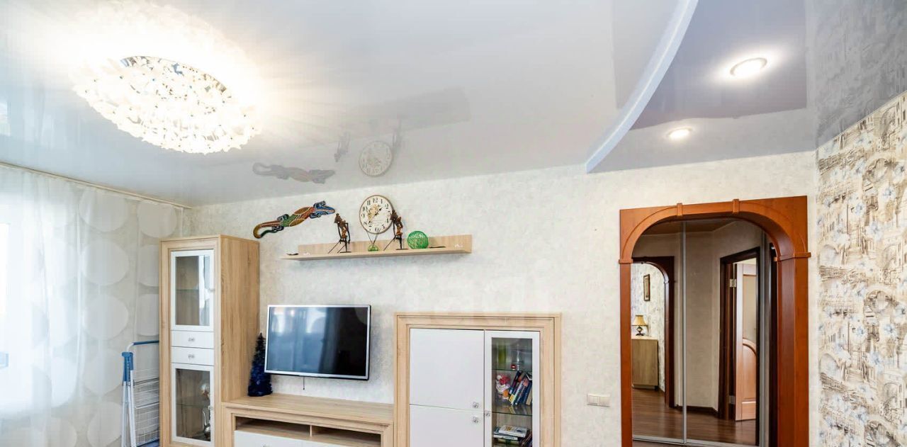 квартира г Сургут 9-10-й микрорайон ул Гагарина 12 фото 7