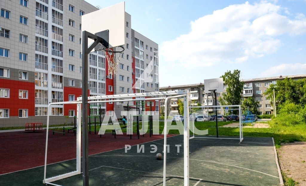 квартира г Омск р-н Кировский ул Дианова 34 фото 24