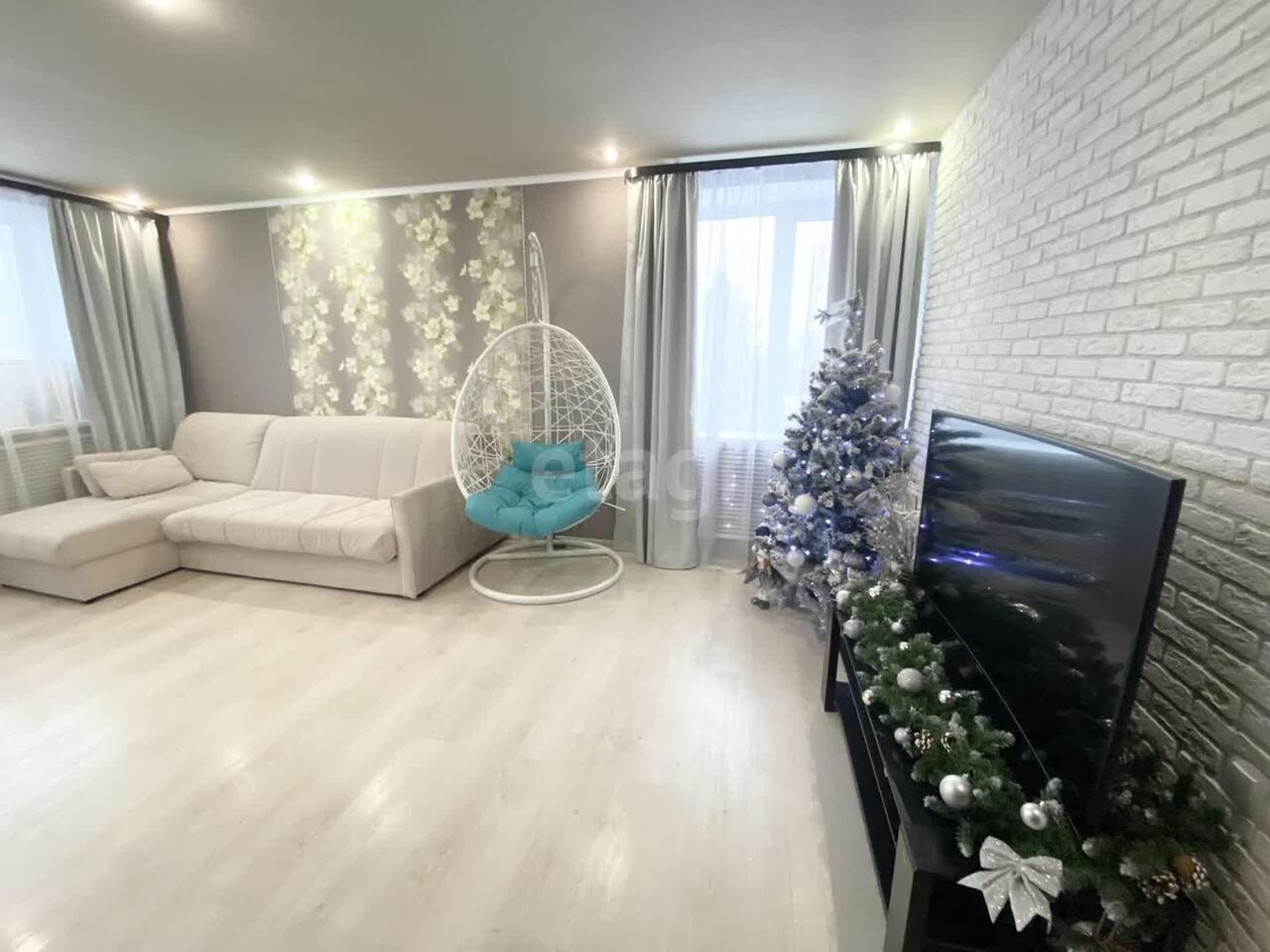 квартира г Ирбит ул Маршала Жукова 8 фото 1