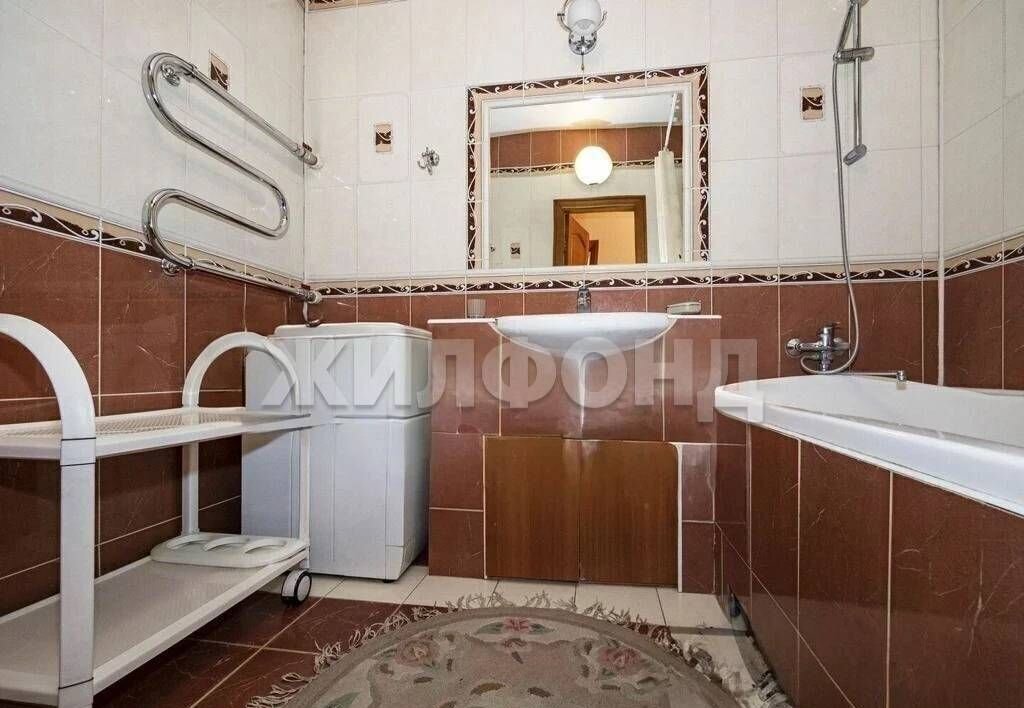 квартира г Новосибирск Гагаринская ул Галущака 3 фото 12