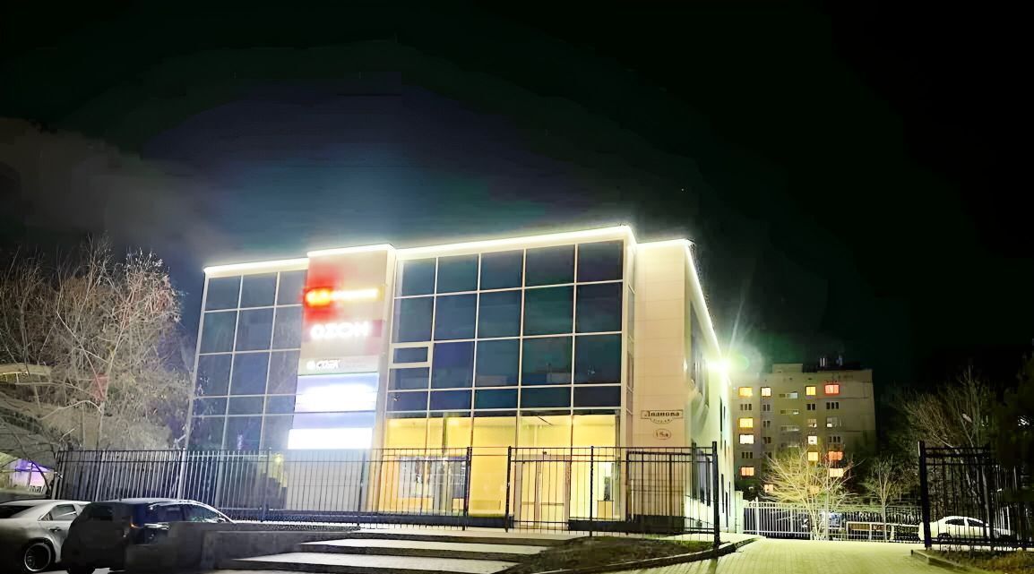 офис г Омск р-н Кировский ул Дианова 15а фото 10