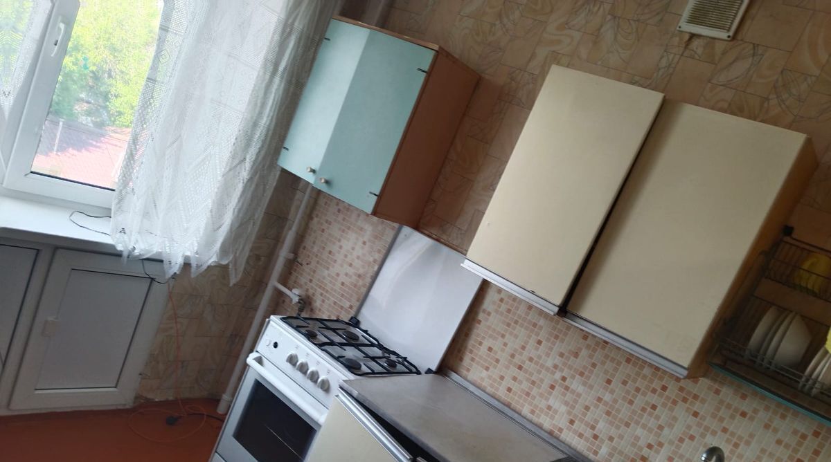 квартира г Саратов р-н Волжский ул Комсомольская 17 фото 5