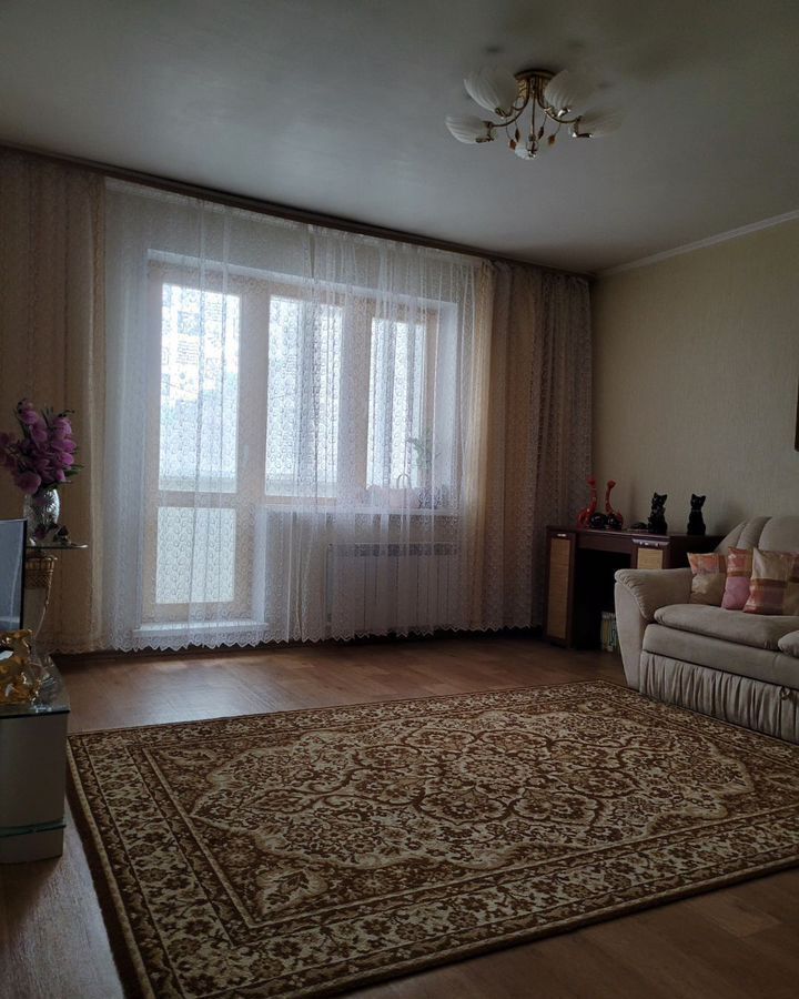 квартира г Омск р-н Октябрьский ул 6-я Линия 180 фото 3