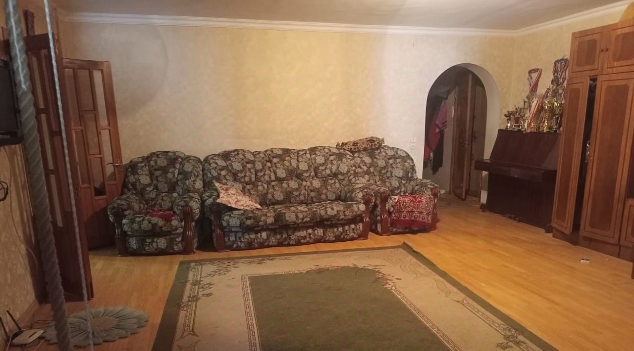 квартира г Владикавказ р-н Иристонский ул Братьев Щукиных 63к/3 фото 5