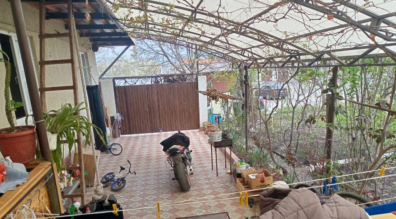 квартира г Владикавказ р-н Иристонский ул Братьев Щукиных 63к/3 фото 16