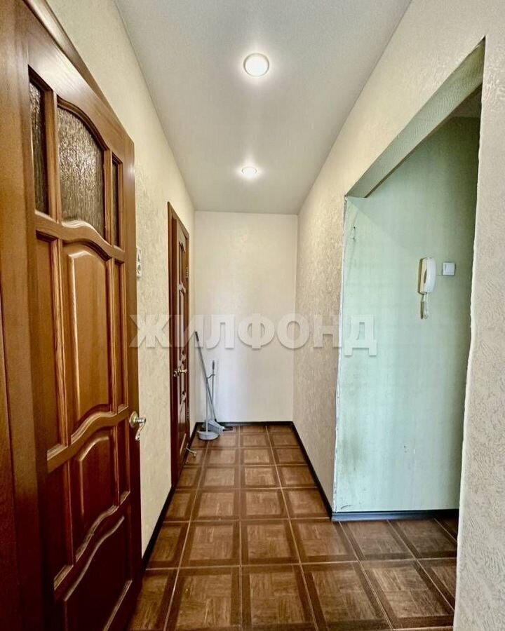 квартира г Тольятти р-н Автозаводский ул Тополиная 41 фото 3