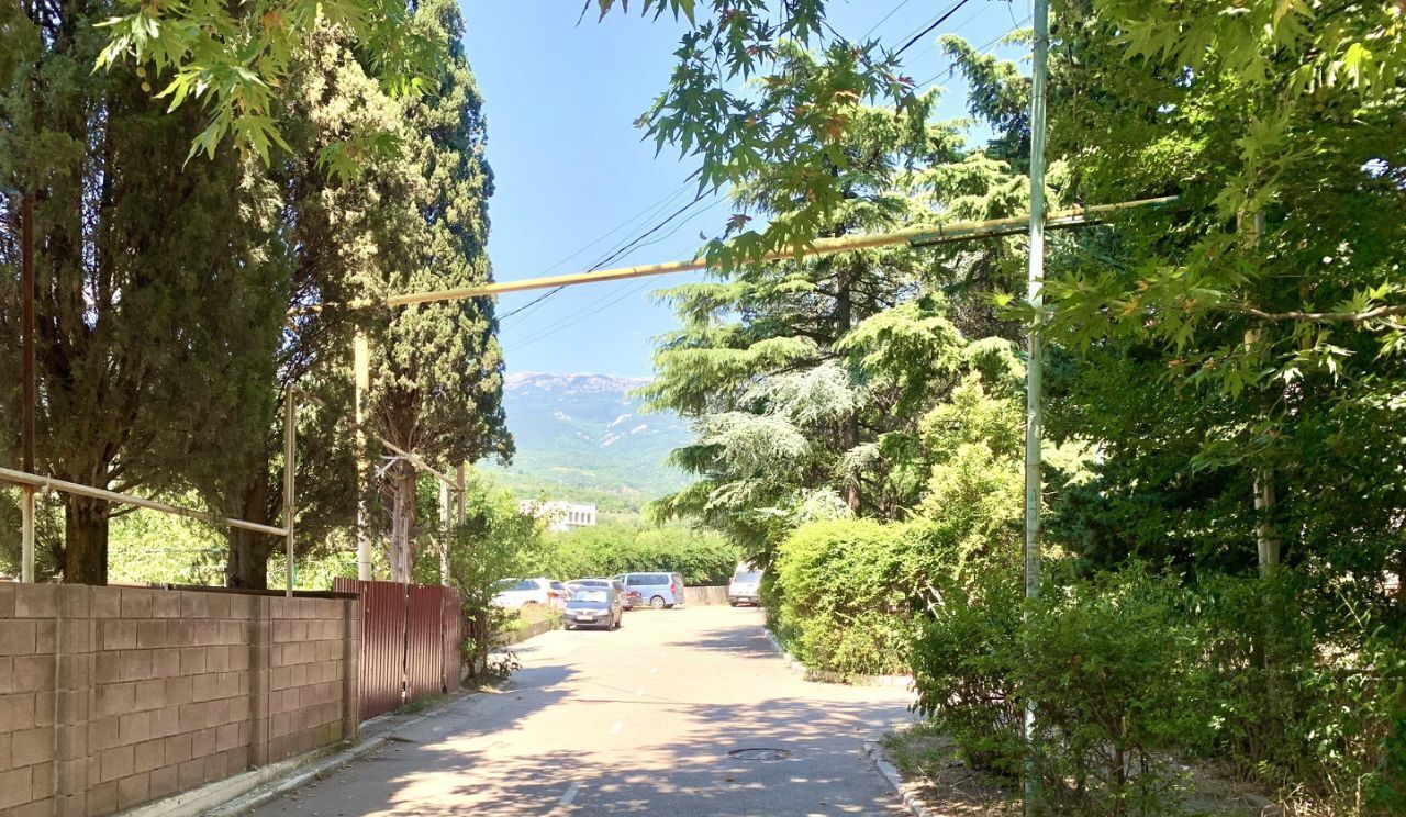 квартира г Алушта пгт Партенит ул Победы 10 фото 16