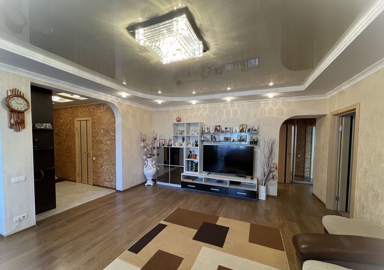 квартира г Тольятти р-н Автозаводский ул Дзержинского 18а фото 3