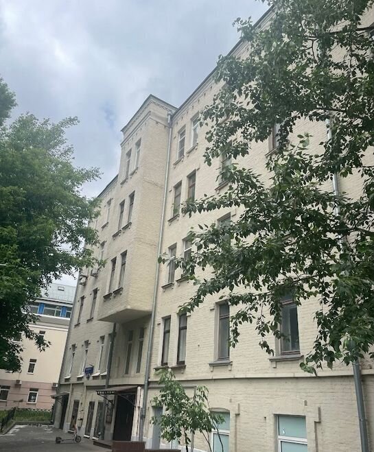 квартира г Москва метро Таганская ул Земляной Вал 65 фото 7