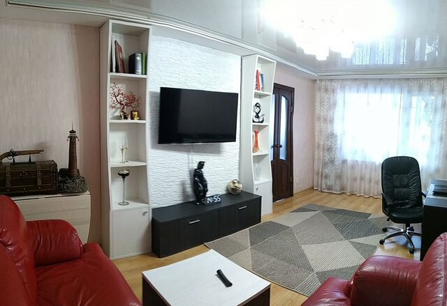 р-н Первомайский пр-кт Кольский 91к/3 фото