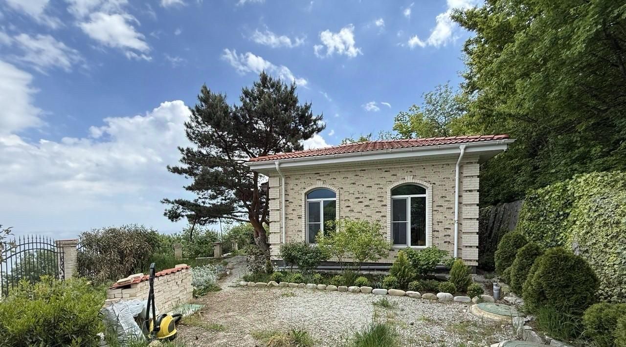 дом г Алушта с Малый Маяк ул Скалистая 10 фото 12