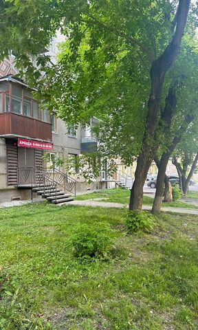 р-н Микрорайоны, 13-й мкр-н, 12, Ангарск фото