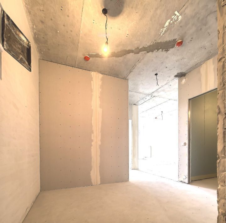 квартира г Омск р-н Кировский ул. Б. Г. Шаронова, 9 фото 2