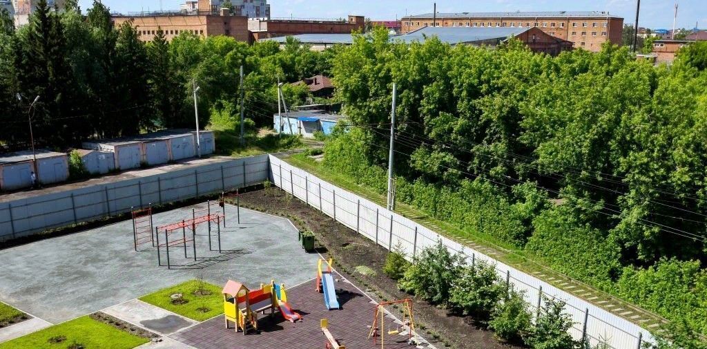 квартира г Омск р-н Центральный ул Октябрьская 87 фото 6