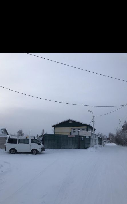 дом у Мирнинский г Мирный фото 2