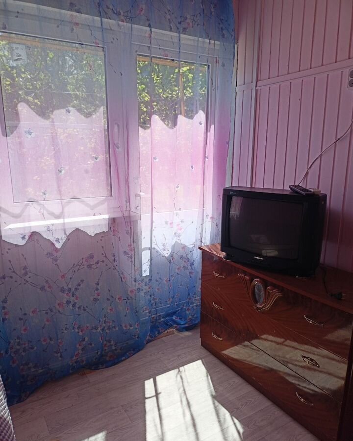 гараж р-н Ейский г Ейск ул Рабочая 2б фото 3