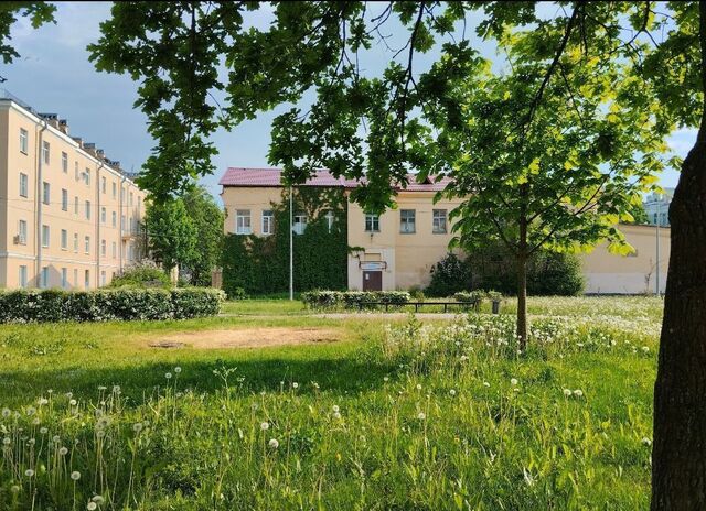 ул Сафронова 6 р-н Петродворцовый фото