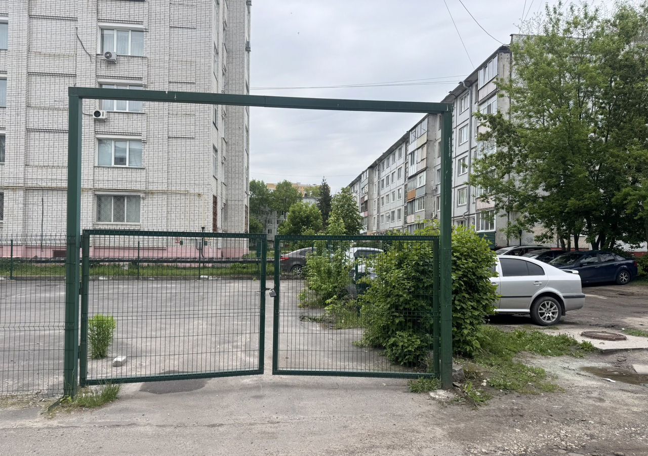 машиноместо г Брянск р-н Советский ул Горбатова 19а фото 2