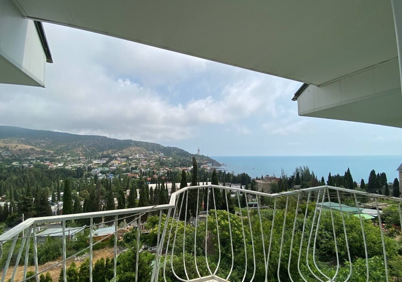 дом г Алушта с Малореченское ул Подгорная 31 фото 12