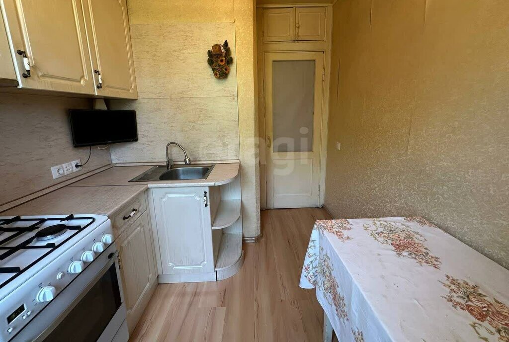 квартира г Челябинск р-н Тракторозаводский ул Танкистов 140б фото 3