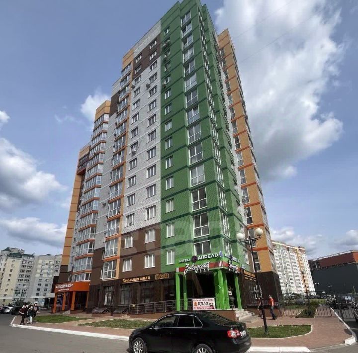 квартира г Брянск р-н Советский ул Горбатова 24 фото 1