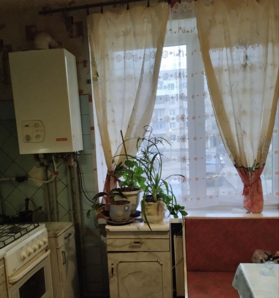 квартира г Армянск мкр им Генерала Корявко 18 фото 14