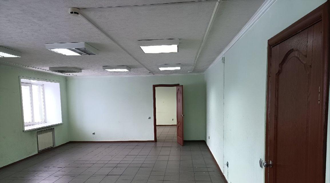 офис г Прокопьевск р-н Рудничный ул Петренко 13 фото 2