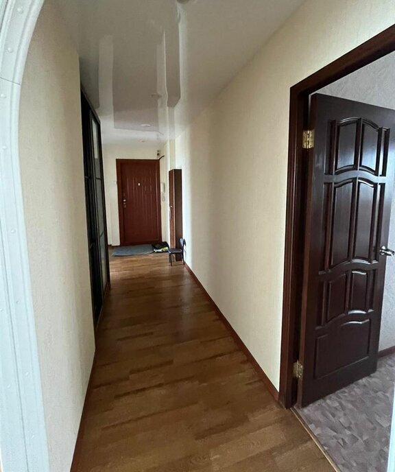 квартира г Набережные Челны р-н Автозаводский ул Шамиля Усманова 119/22 фото 3